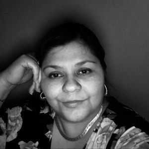 Meet your Posher, Elizabeth